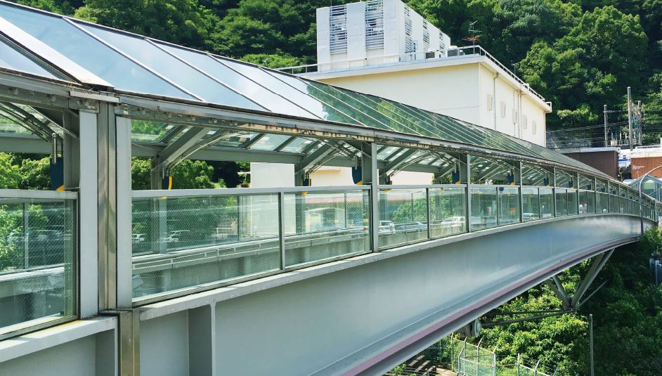 JR新神戸駅の連絡橋